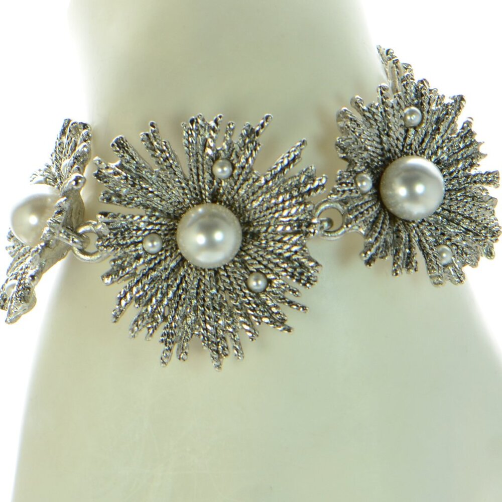 Oscar De La Renta Pearl Starburst Bracelet